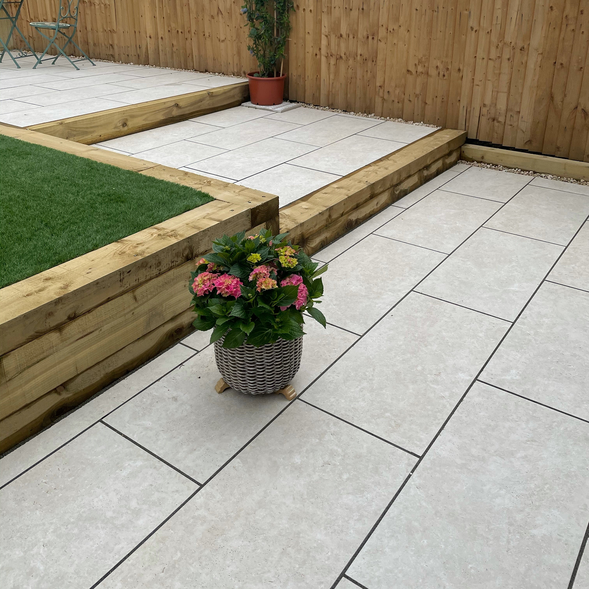 Beige Travertine Outdoor Porcelain Paving Slabs - 900x600x20 mm