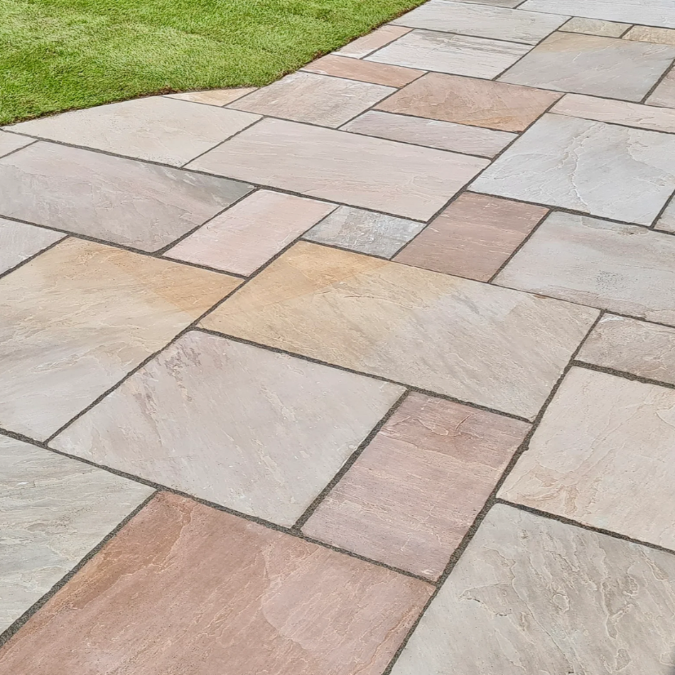 Autumn Brown Sandstone Paving Slabs Mix Size- Patio Project Pack ( 19 m2 )