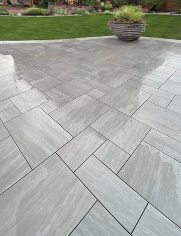 Mixed size outdoor porcelain paving slabs