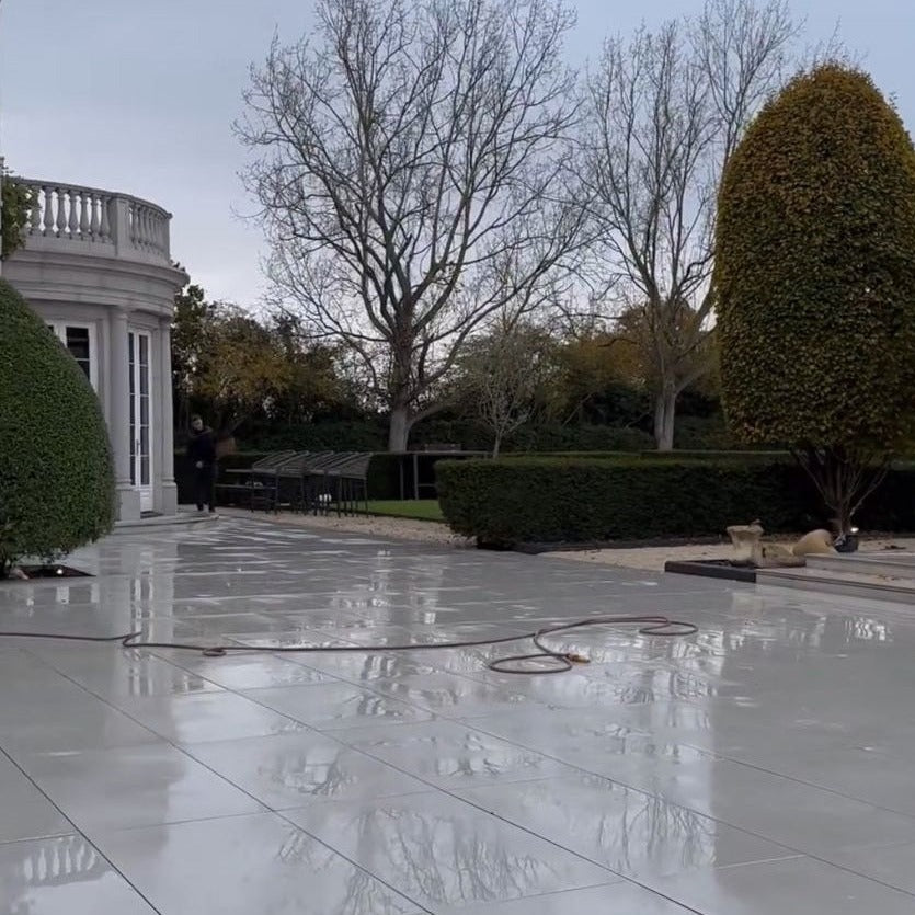 Padova Off White Outdoor Porcelain Paving Slabs - 900x600x20 mm