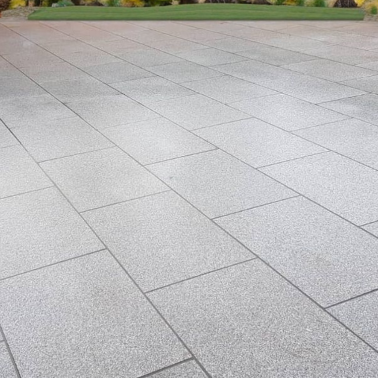 Silver Grey Granite Paving Slabs - 600x600mm