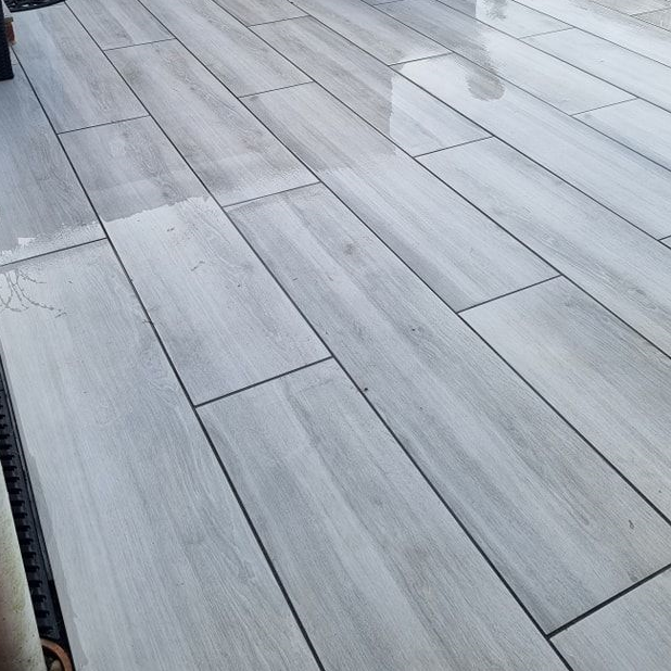 Verona Grey Wood Effect Outdoor Porcelain Paving Slabs - 1200x300x20mm