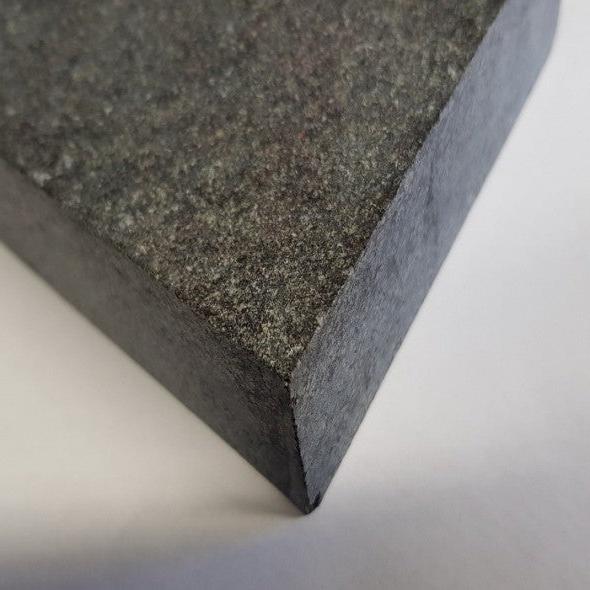 Black Granite Cobble Setts 200x100